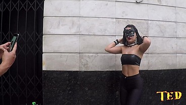Tudo que acontece no Carnaval de rua de São Paulo - Mirella Mansur - Ed j. - Carolina Carioca