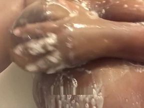 Big titties in the shower