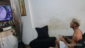 veio jogar video game mas queria rola