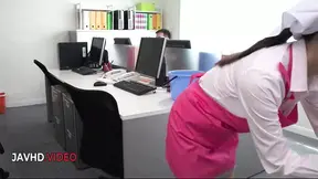 Chihiro Akino's stunning deepthroat leads to explosive office creampie