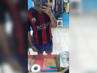 FUTBOLISTA DE MÉXICO CON ENORMES BULTOS DE SU VERGA EN SHORTS ???? FÚTBOL ⚽???????? Y HABLANDO RICO ????