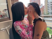 Encuentra a su esposa cogiendo con una puta latina que conoció por SEXDATER- AMBAR PRADA