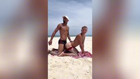 twink branquinho realia fetiche de fuder com dotado que encontrou na praia- white twink realia fetish of fucking with gifted he found on the beach