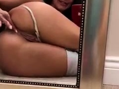 Pulled amateurs close up car sex