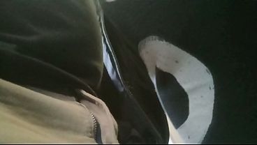 Encoxada no metro, sarrando a rabudo no metro