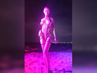 Check out my sexy beach party outfit