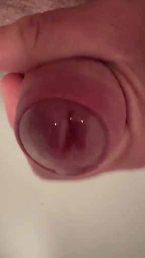 Midnight bathroom wank