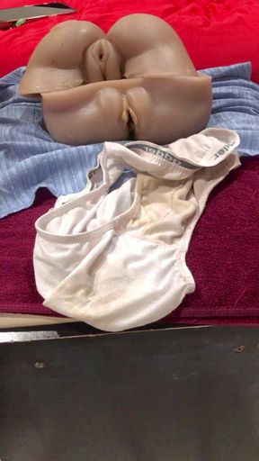 Two thieves, gang-made sandwiches.