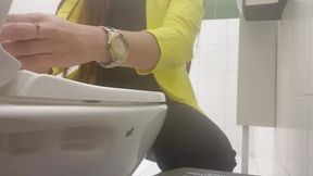 My Stepmom Records Herself Pissing in the Bathroom for Me to Masturbate Every Night