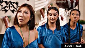 ADULT TIME - LESBIAN GROUP SEX WITH Blake Blossom, Nicole Doshi, Hailey Rose, & Ameena Green!