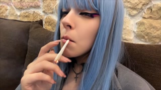 Alternative Cute Girl Smoking a cigarette (full vid on my 0nlyfans/ManyVids)