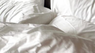 swag daisybaby 泳池把到大奶正妹！帶回房間無套顏射!！I Strike up a super hot girl fuck her with no condom & face cum