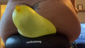 Popping balloons while riding on a hometrainer
