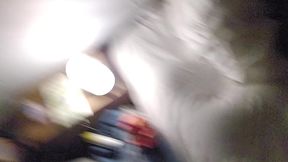 jsuis en festoche, petit flash boobs de ma tente les gars