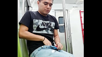 Exhibionismo en el metro de la cdmx
