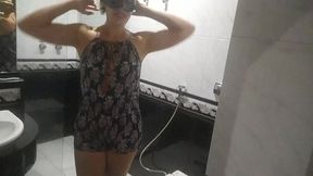 casada depilando a buceta para foder com amante