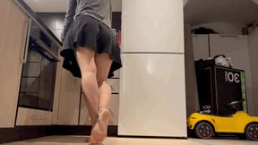 BABYSITTER JESS BAREFOOT - MP4 HD