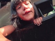 me cojo al conductor de Uber no tengo para pagarle.. acaba dentro mio