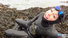Rubbery Beach Encounter: Lucy's Neoprene Pussy Play With Stranger - WMV