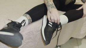 Smell My Post Gym Foot Stench JOI (720p)