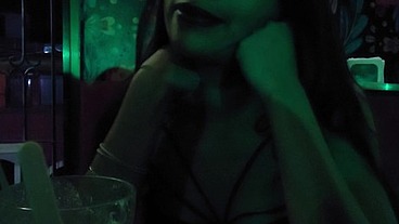 (VIDEO COMPLETO) Noche de fiesta con la novia de tu amigo