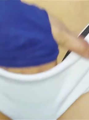 Boyfriend Leaks His Girlfriend's Private Pissing Video.