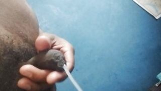 Desi tenåring homofil hore onanerer massive uklippede kuker og tar deretter en dyp barback pounding med sædsprut