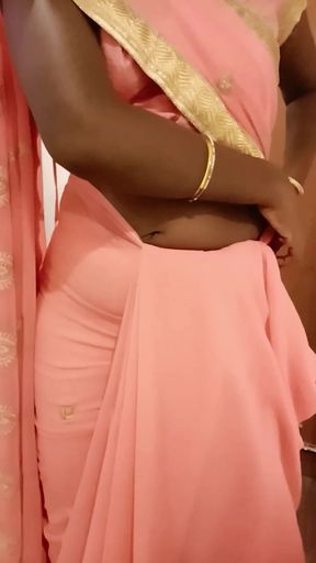 Desi Tamil Wife Renu’s Big Ass & Pussy Teased in Saree Post-hotel - Cuck Films! Indianhotwifex