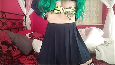 the beautiful Lum knows how to show herself and make you drool