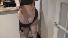 SpanxBeluga's Extreme SSBBW Trampling Session (wmv)