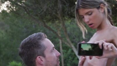 JOYMII - Kinky Gina Gerson Makes A Sex Tape With Her Hung Boyfriend In A Public Park