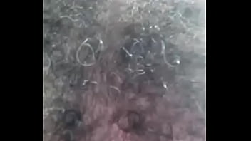 NO QUARTINHO DE FUNDOS DA EMPREGADA --- O COROA METEU NO PELO MESMO ATE GOZAR----