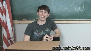 Alex Todd gets frisky during his casual chat - a hot teen gets frisky!