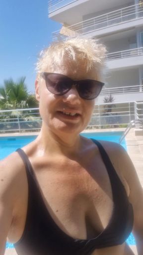 Exhib at the Pool