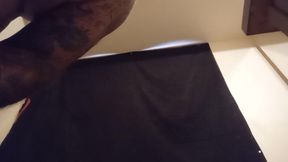 pissing wet wetttt ,, wettttt