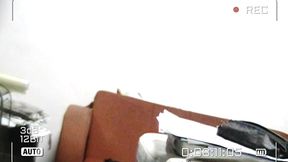a safada esmeralda do casal strong flerta com o alemao tatuador,encheu a borracha de leite camera de seguranca gravou tudo