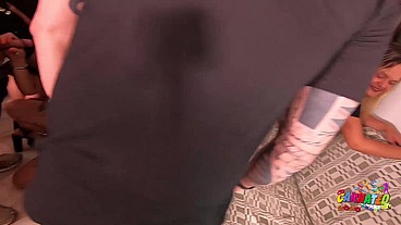 Carnated 2020 com a galera do Xvideos - Mirella Mansur - Rafaella Denardin - Natália Prado - Paty Bumbum - Fada Mel - El Toro De Oro - Leo Pica De Mel - Sandro Lima - Hugo Belfort