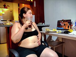 Nicole's Burger Belly Stuffing Session