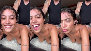 Morena peituda ama dar de quatro sorrindo - Nati Roza - O Max Boss