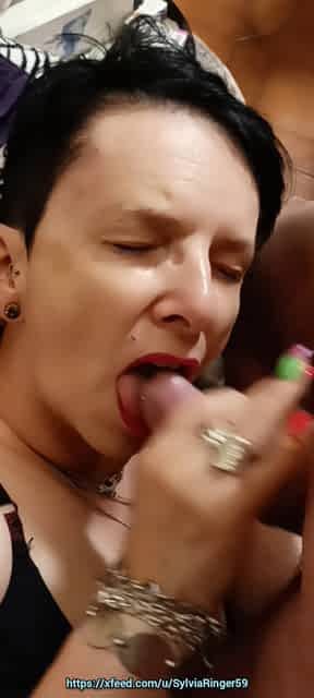 Sylvia Ringer : CUM Swallow