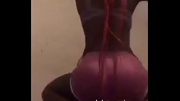 Kayla twerking 3