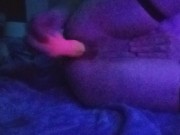 Does urs glow in the dark?