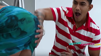 Accidentally Taking My Stepson'_s Raw Dick