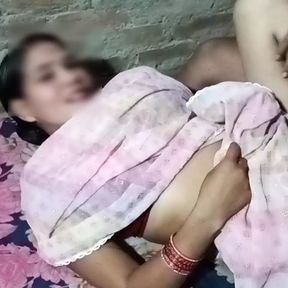 INDIAN DESHI HOT BHABHI SEX IN HOME