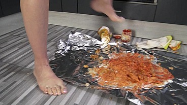 Humiliation Take Away! Goddess Perfecta's lunch package for pig gourmets!