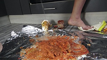 Humiliation Take Away! Goddess Perfecta's lunch package for pig gourmets!