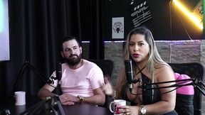 postavam conteudos em sites liberal, trabalhavam em caminhao e usava roupas ousadas, e quando foram na casa de swing... - juli figueiro e felipe larrossa (sheer/red)