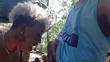 Comi uma desconhecida sem camisinha na cachoeira * Preta fogosa * Joao O Safado *