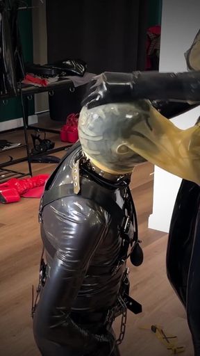 Ava Fetish-art Puts Perv in the Pussy Smell Hood