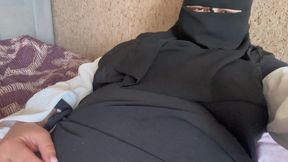 Turkish Stepmom Halima Gets Very Wet From Masturbating Her Pussy